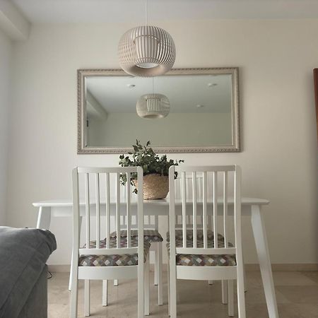 Apartamento Centrico Con Terraza Y Parking Gratuito Kordoba Bagian luar foto