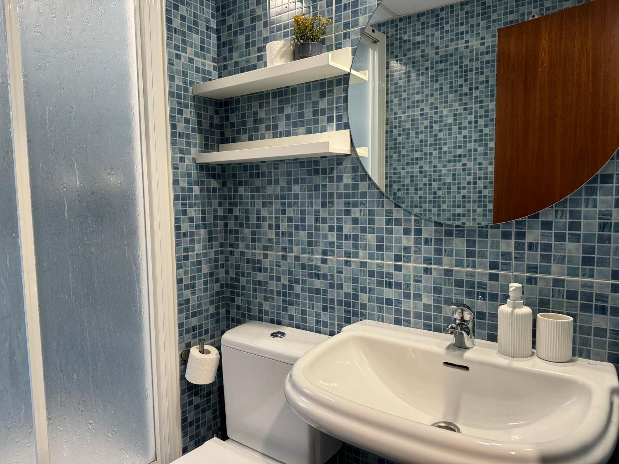Apartamento Centrico Con Terraza Y Parking Gratuito Kordoba Bagian luar foto