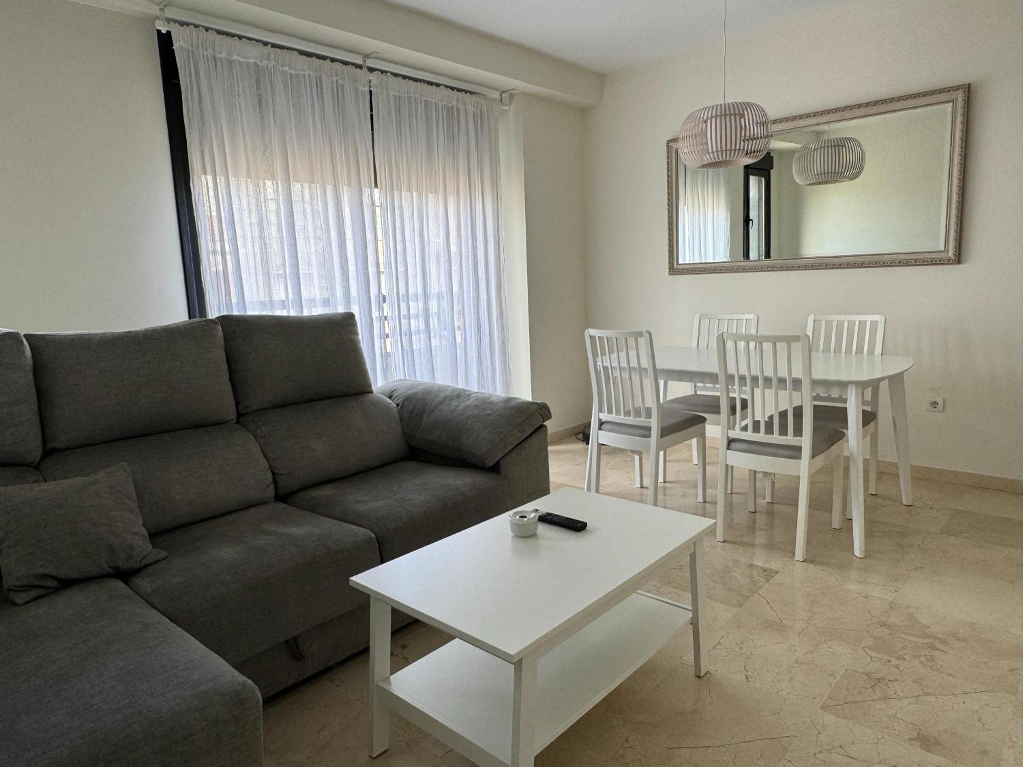 Apartamento Centrico Con Terraza Y Parking Gratuito Kordoba Bagian luar foto