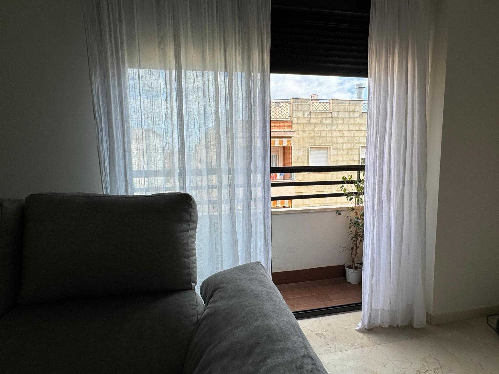 Apartamento Centrico Con Terraza Y Parking Gratuito Kordoba Bagian luar foto