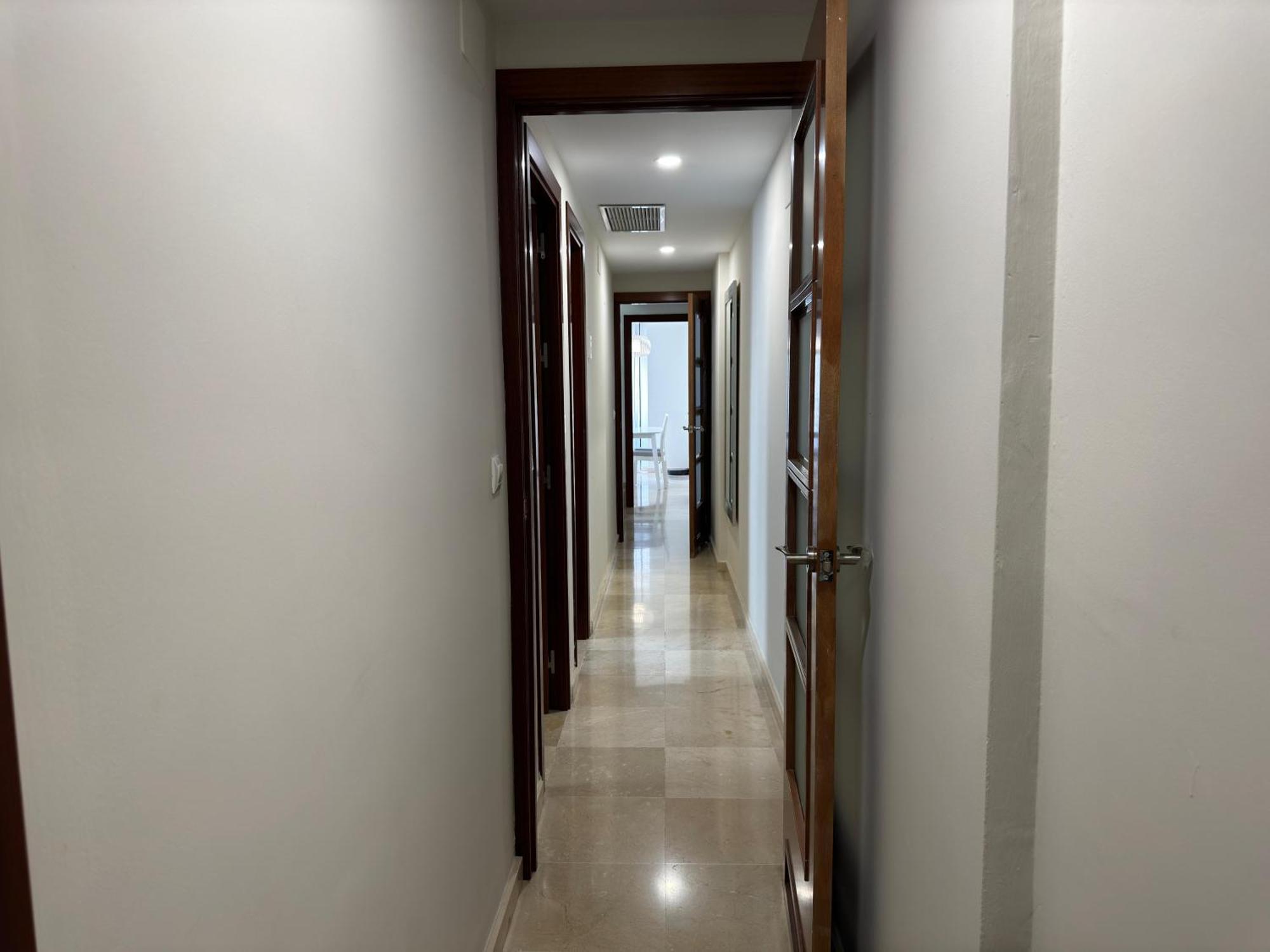 Apartamento Centrico Con Terraza Y Parking Gratuito Kordoba Bagian luar foto
