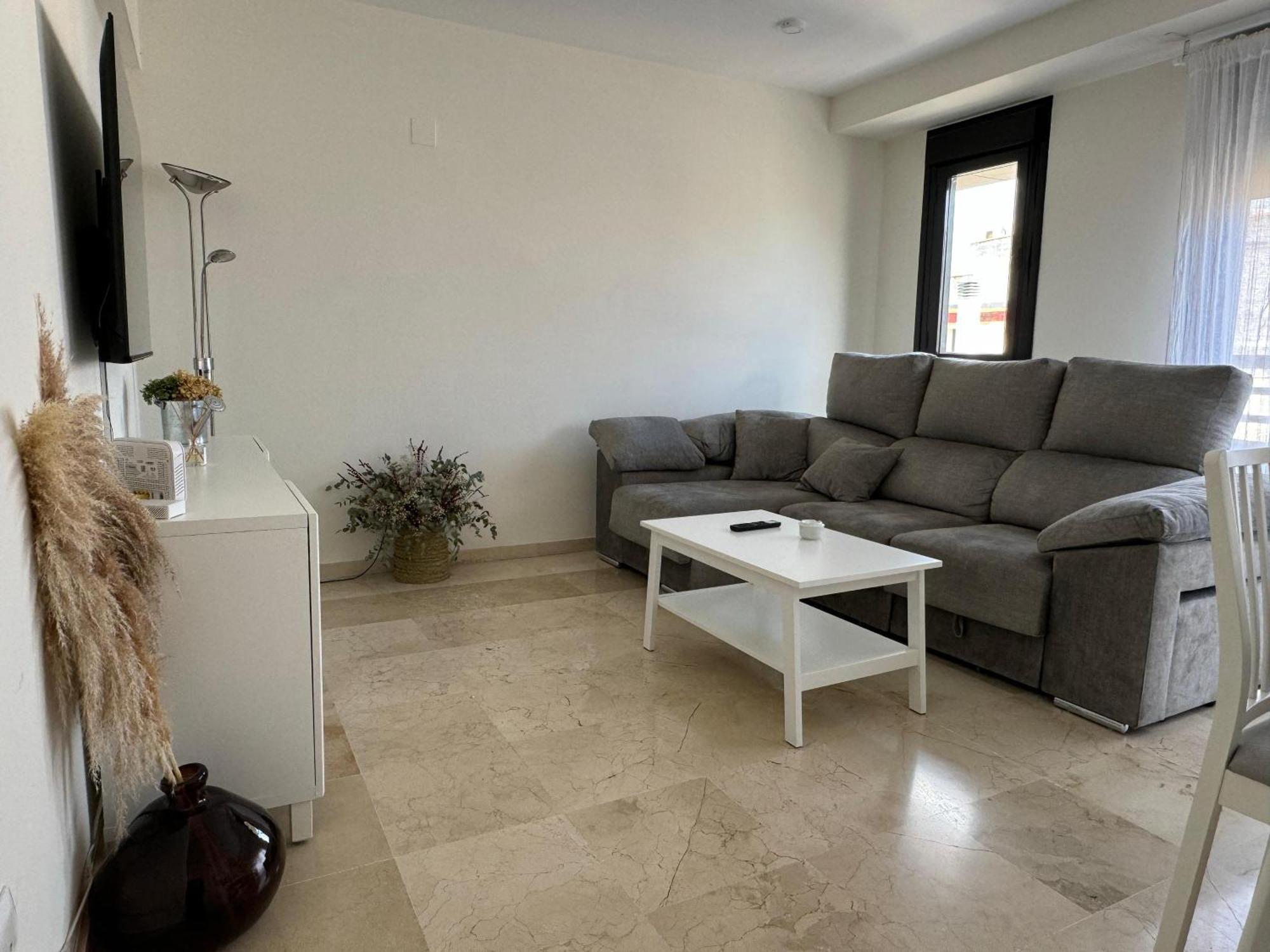 Apartamento Centrico Con Terraza Y Parking Gratuito Kordoba Bagian luar foto